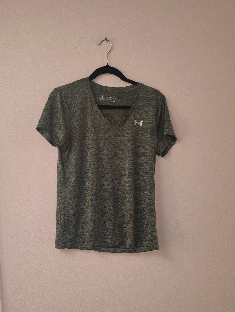 Under Armour Womens HeatGear V-Neck Short Sleeve Training Shirt Green Heather‎ M